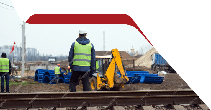 Travailleurs sur un chantier ferroviaire